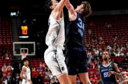 雷速体育比分直播-包含开拓者主帅赞赏球队执行能力，击败老鹰的词条