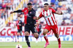 雷速体育网页版-包含帕尔马遭遇重创，连败调整战术的词条