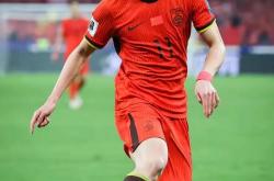 雷速体育电脑版官网-体育界翘楚在比赛中展现超凡表现，成为焦点人物的简单介绍