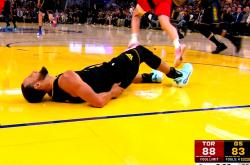 雷速体育直播官网-猛龙客场逆转勇士，卡哇伊高效砍下25分