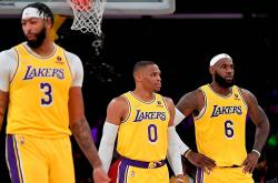 雷速体育直播官网-包含广州队险胜吉林队，浓眉哥惊艳四座的词条