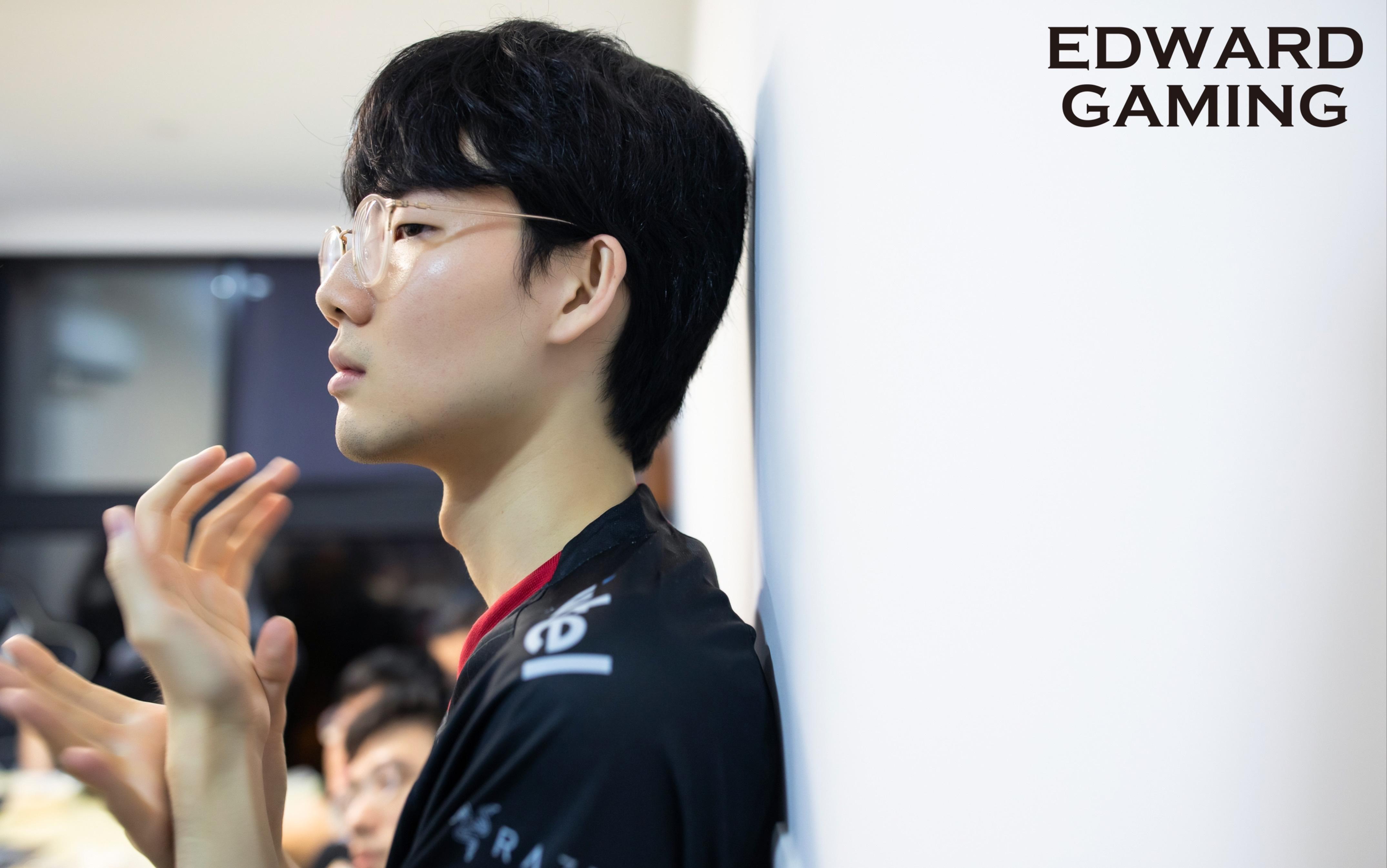 FLY横扫EDG,Viper操刀奇招英雄翻盘八强赛3:0(釜山) FLY横扫EDG,Viper操刀奇招英雄翻盘八强赛3:0(釜山)