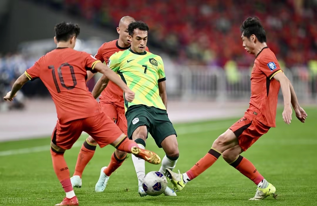 明日之星崭露头角,实力碾压对手取得胜利 明日之星崭露头角,实力碾压对手取得胜利