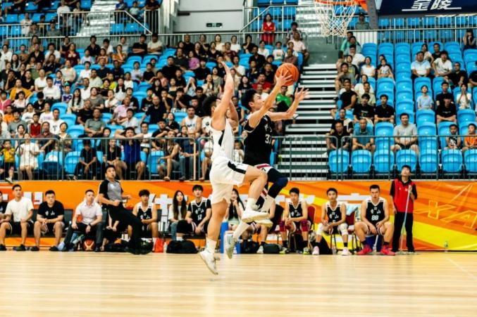 西班牙男篮碾压休斯顿火箭,BDD打破历史纪录宿敌对决淘汰赛,点燃全场激情的简单介绍 西班牙男篮碾压休斯顿火箭,BDD打破历史纪录宿敌对决淘汰赛,点燃全场激情的简单介绍