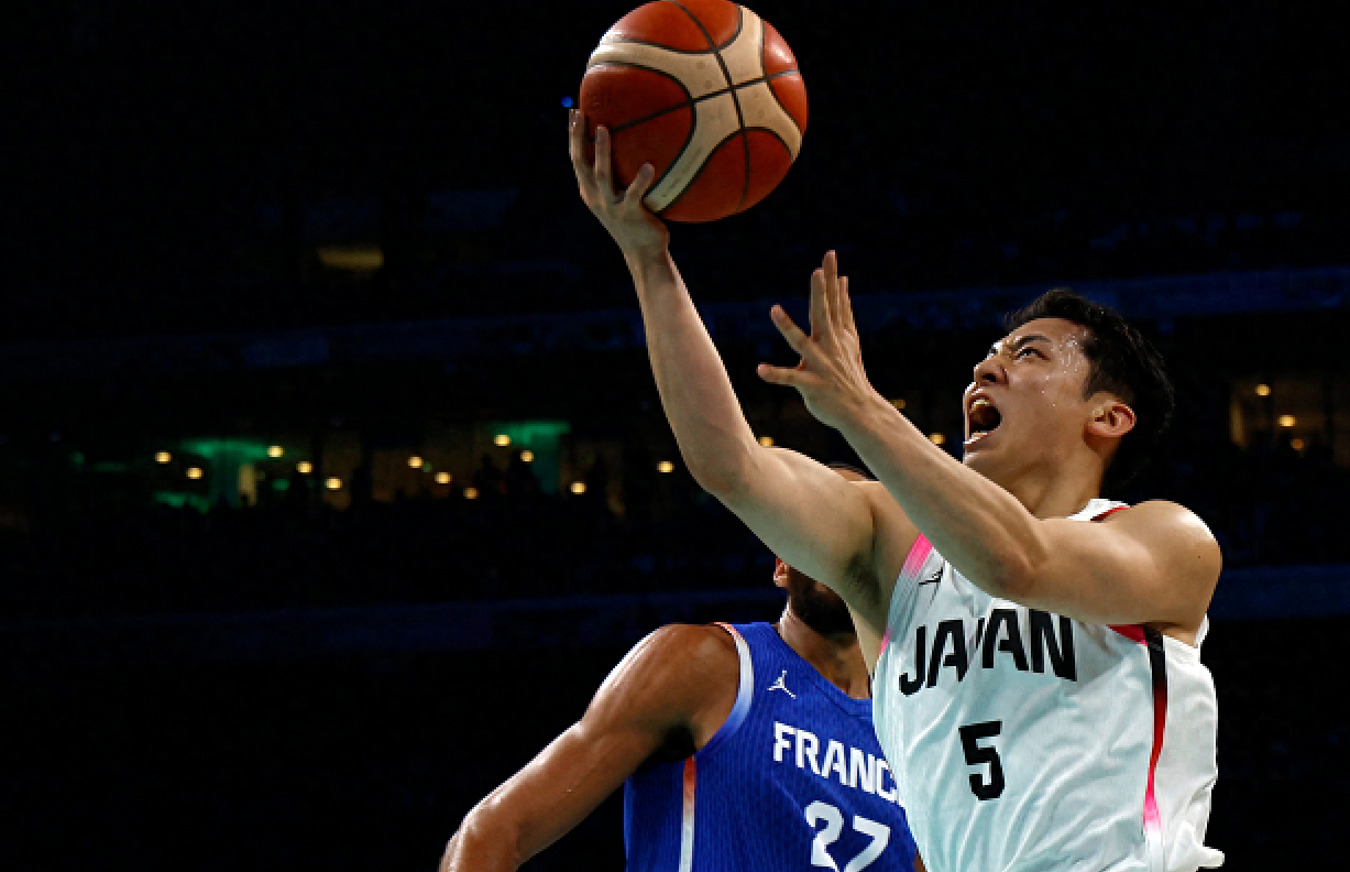 包含日本男篮轻取魔术，戈贝尔一己之力扛起全队的词条