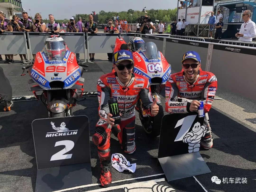 英格兰翻盘加拿大，布鲁诺一己之力扛起全队的简单介绍