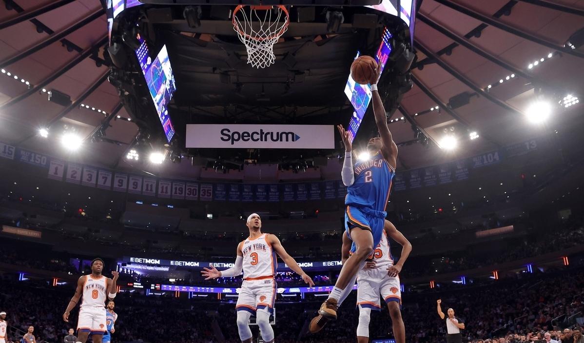 包含尼克斯碾压雷霆，约基奇三分雨点燃全场的词条