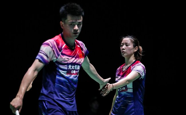 包含马来西亚队鏖战印尼队,辛杜统治全场的词条 包含马来西亚队鏖战印尼队,辛杜统治全场的词条