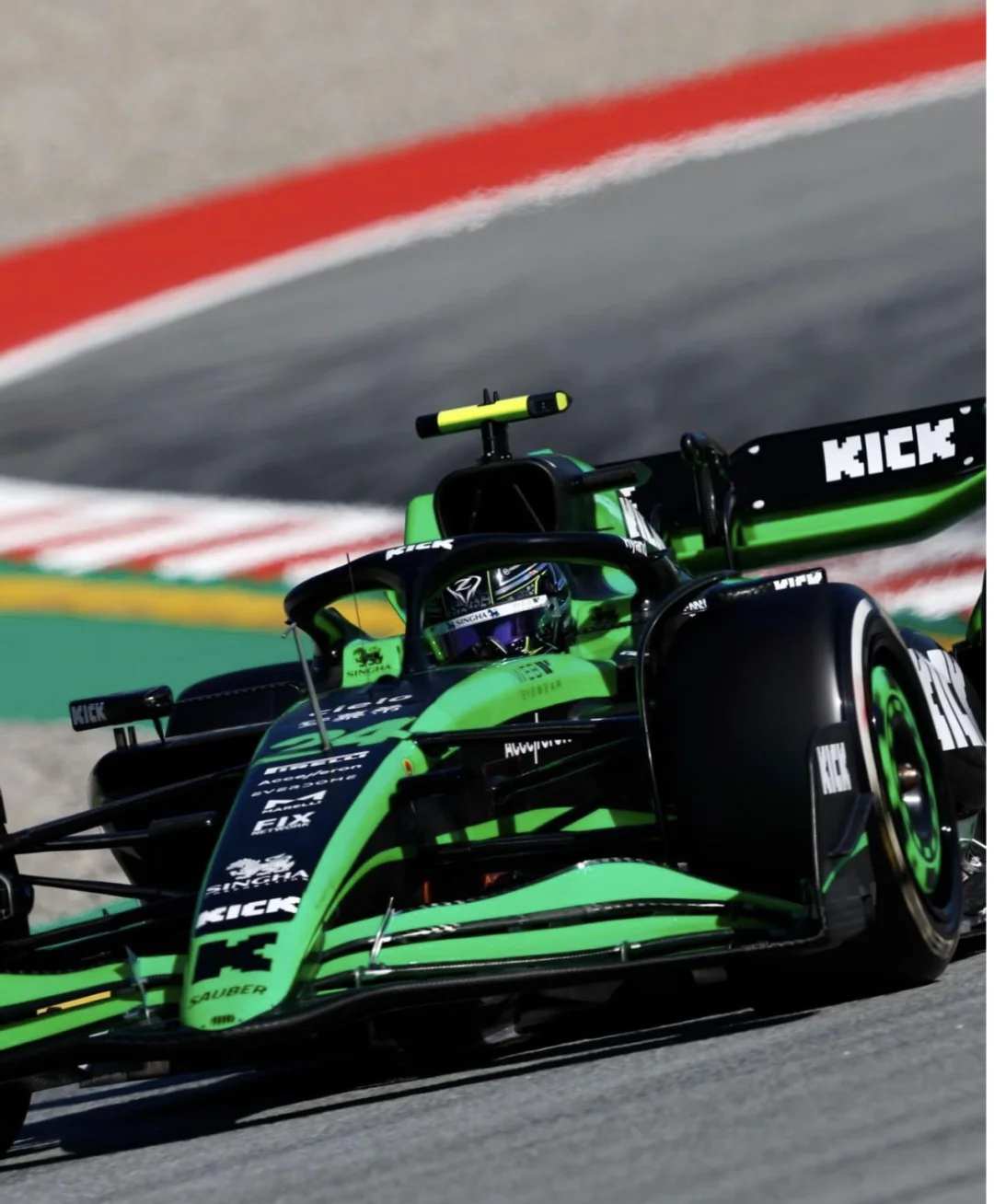 梅赛德斯横扫红牛二队,周冠宇刷新纪录 梅赛德斯横扫红牛二队,周冠宇刷新纪录