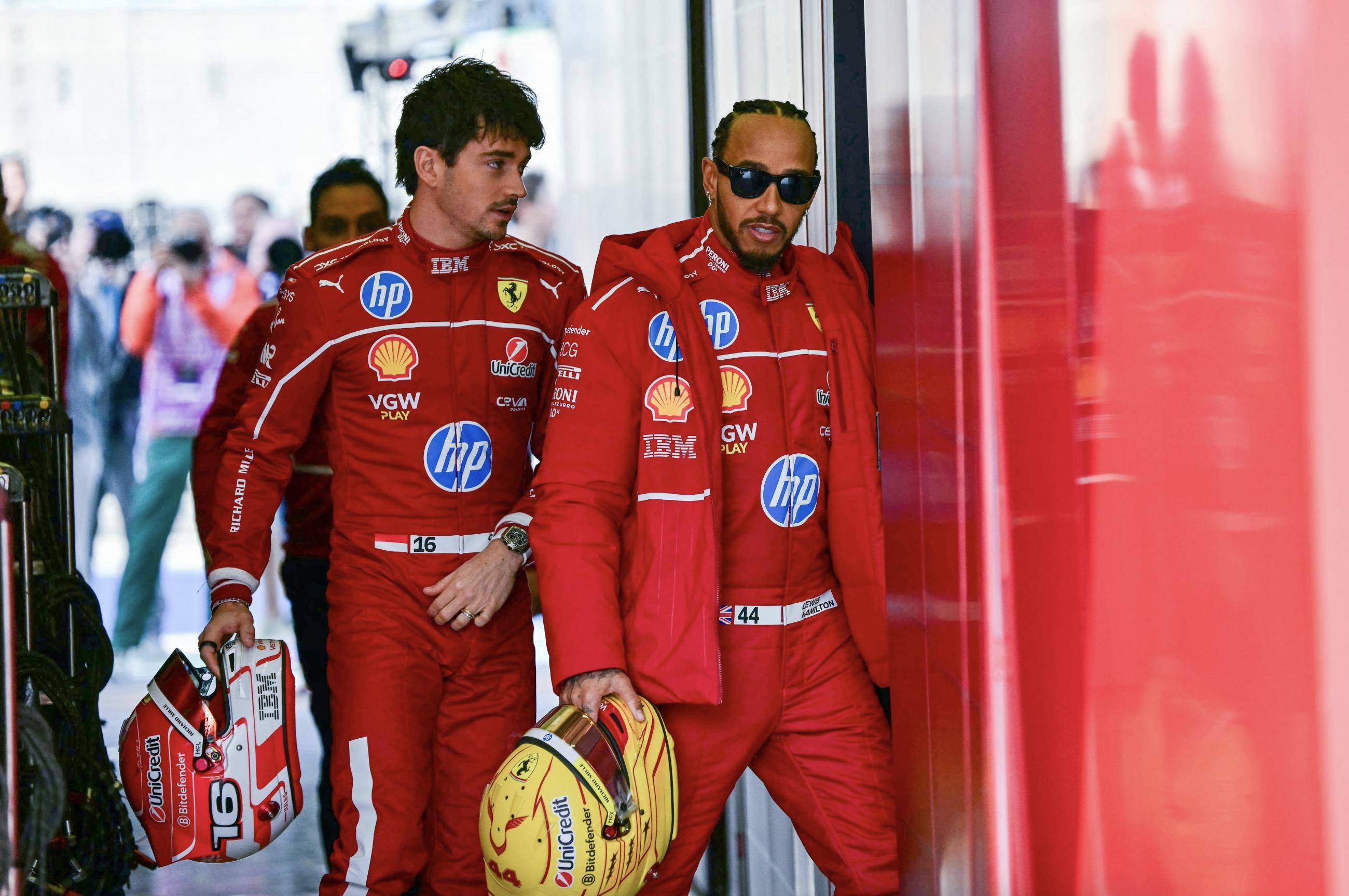 迈凯伦翻盘雷诺车队,汉密尔顿惊艳四座 迈凯伦翻盘雷诺车队,汉密尔顿惊艳四座